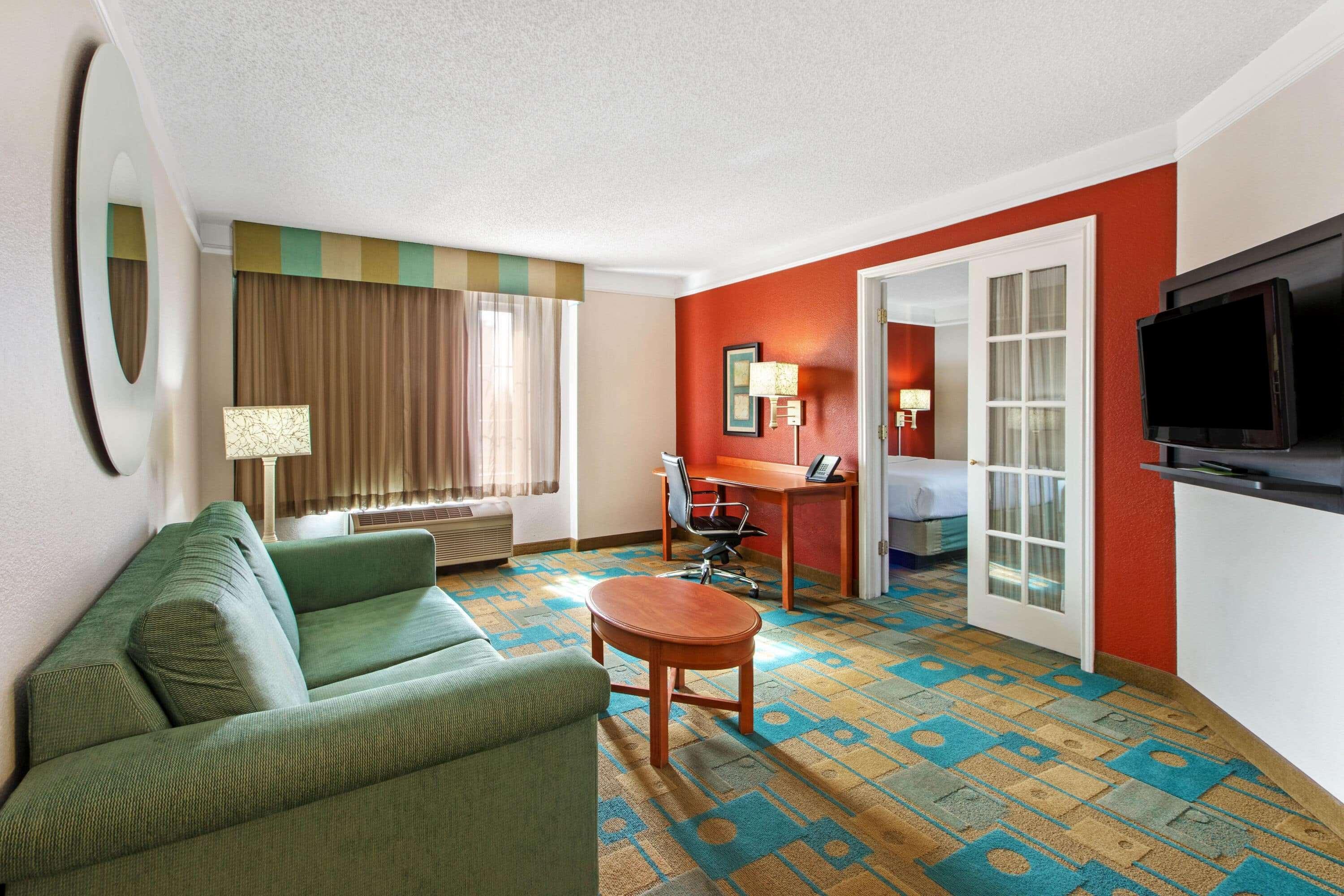 Отель La Quinta By Wyndham Albuquerque West Экстерьер фото