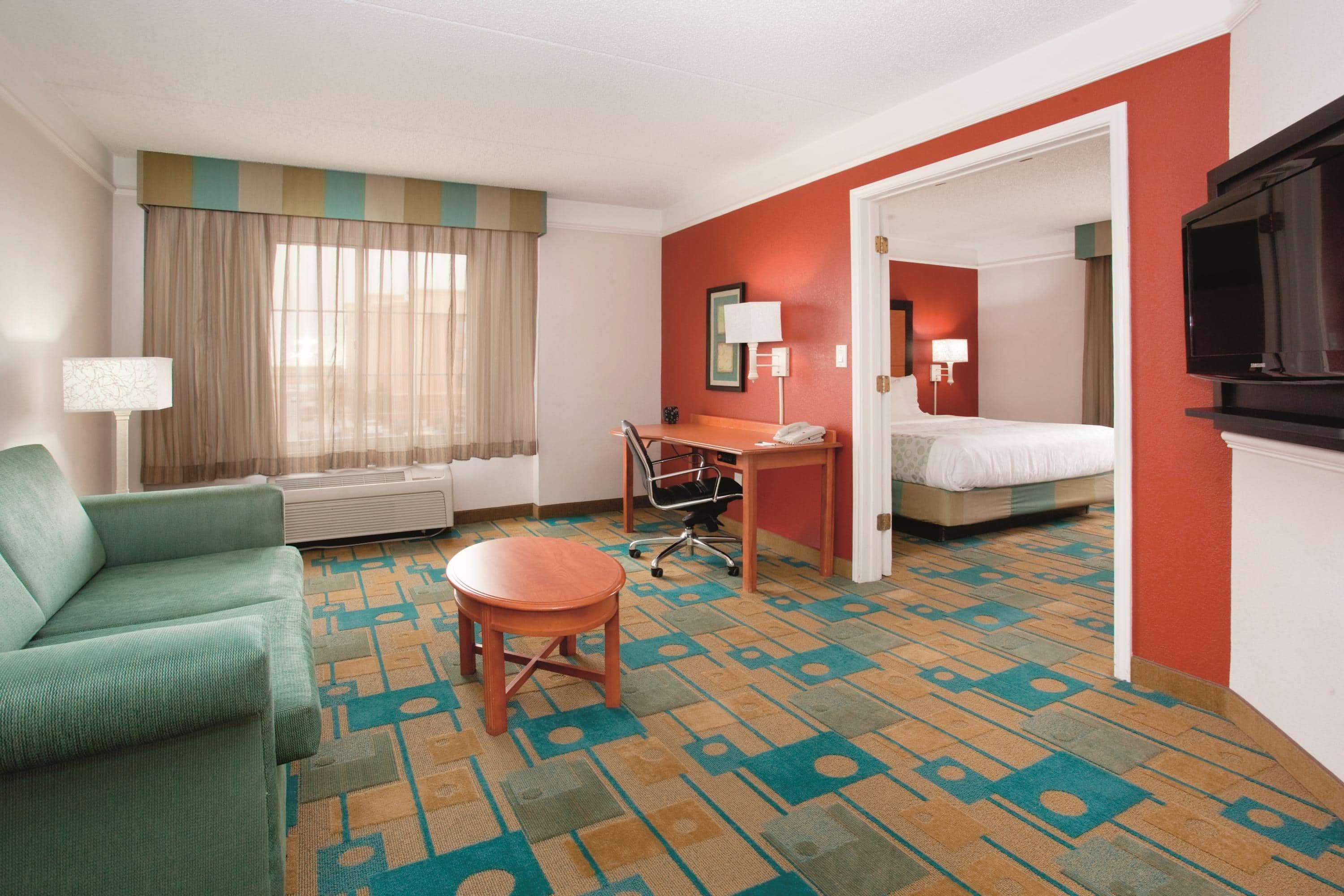 Отель La Quinta By Wyndham Albuquerque West Экстерьер фото