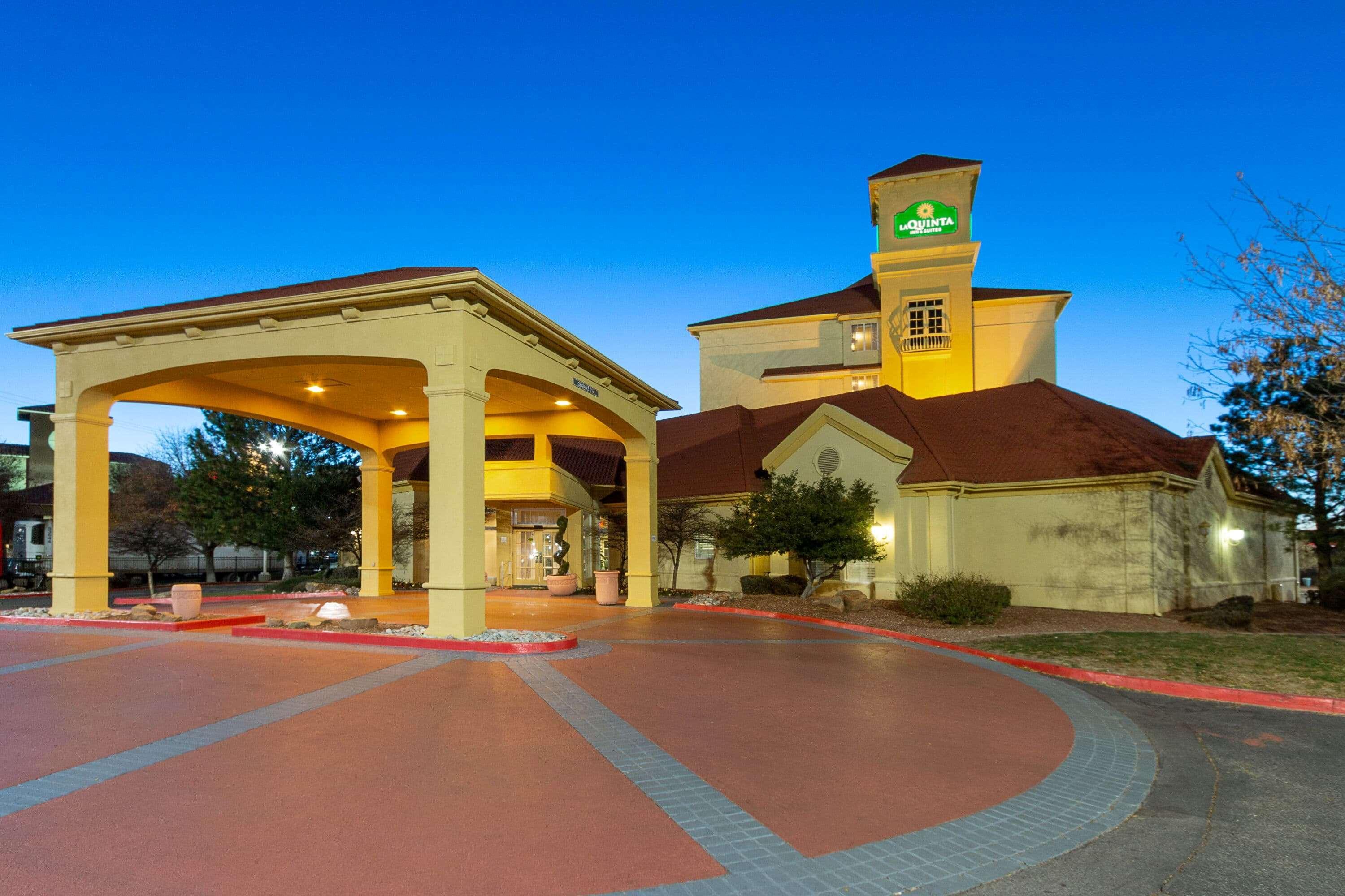 Отель La Quinta By Wyndham Albuquerque West Экстерьер фото