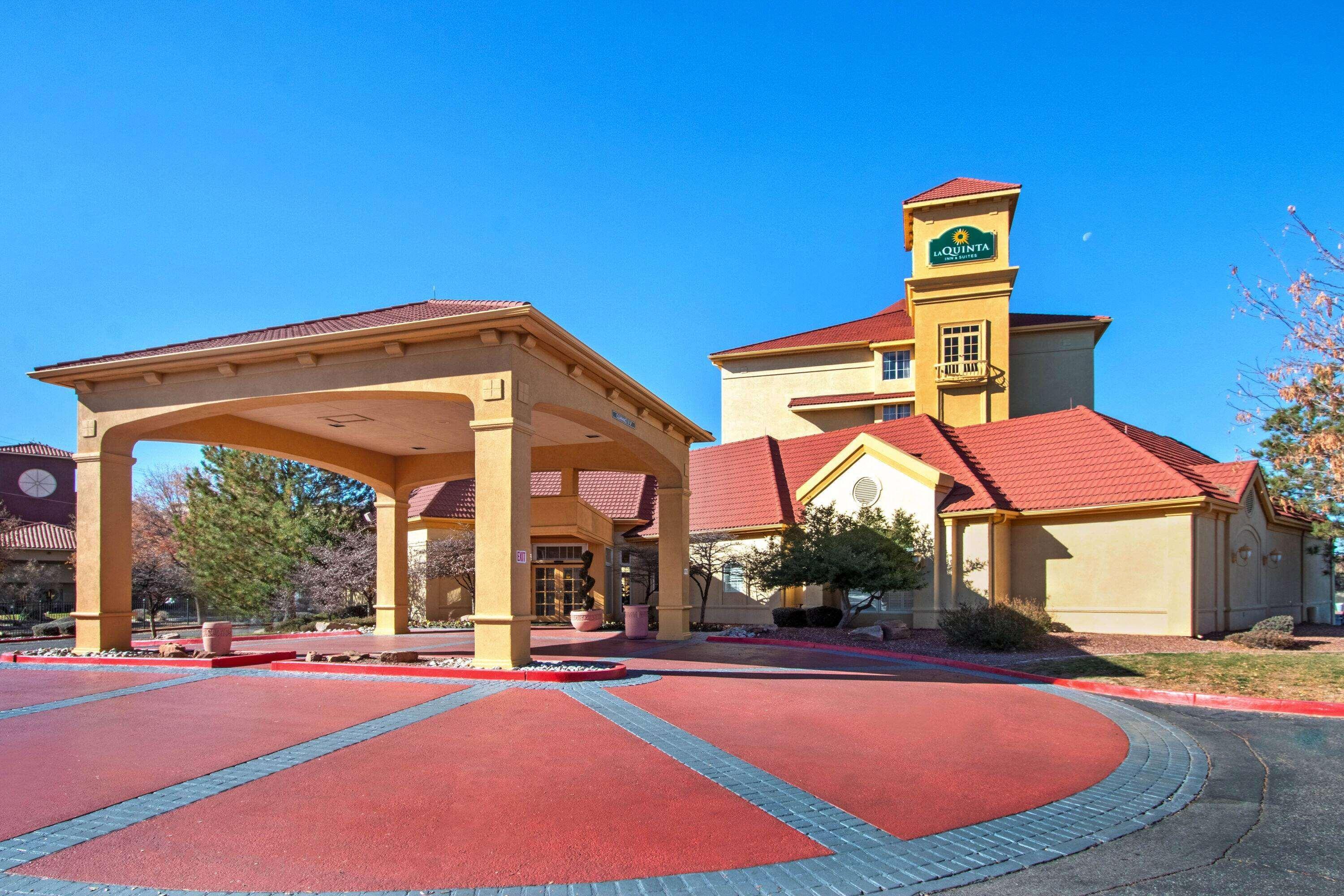 Отель La Quinta By Wyndham Albuquerque West Экстерьер фото